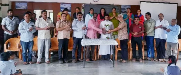 <em>" स्वच्छ विद्यालय पुरस्कार "</em> <em>प्राप्त मदर तेरेसा स्कुलचा भाजपा वेंगुर्ले च्या वतीने सत्कार..!</em>