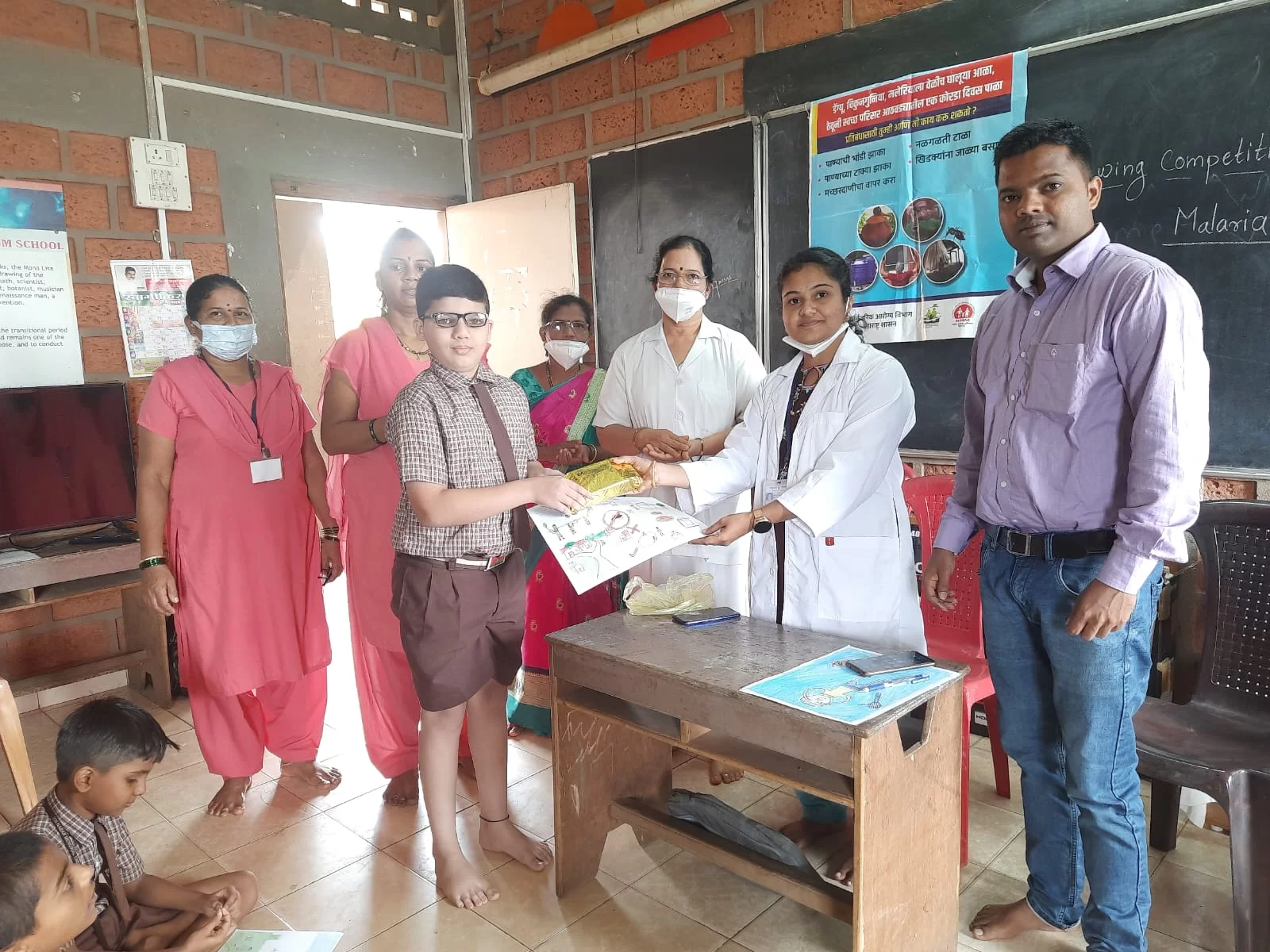 मलेरिया आजारावर उपाय योजना व जनजागृतीसाठी घेण्यात आलेल्या चित्रकला स्पर्धेत नाबर शाळेचे यश...!