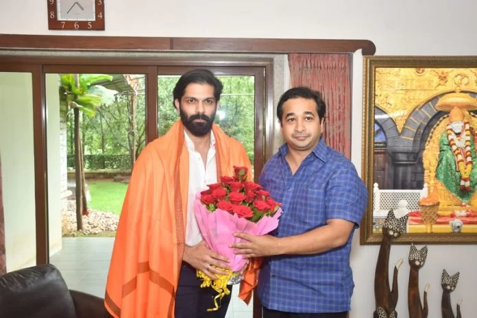<em>मनसे युवा नेते अमित राज ठाकरे यांची राणेंच्या ओमगणेश निवासस्थानी भेट..!</em>