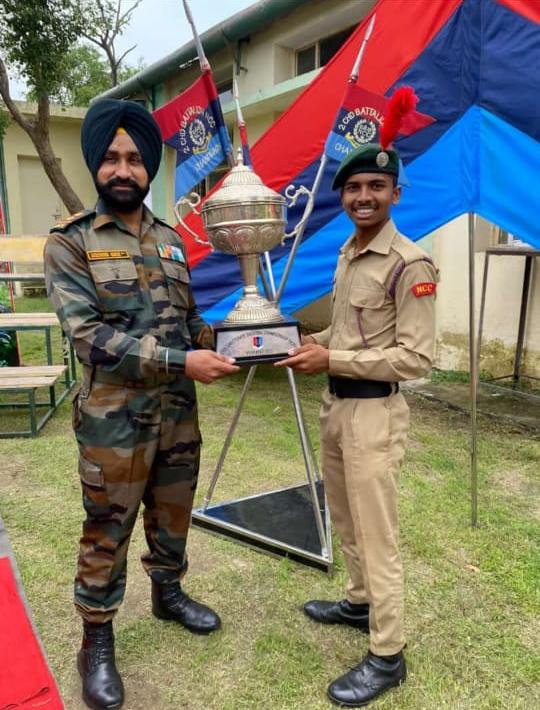 <em>देवगड महाविद्यालयाच्या प्रतिक घाडीगांवकरचे शूटिंग स्पर्धेत यश.</em>