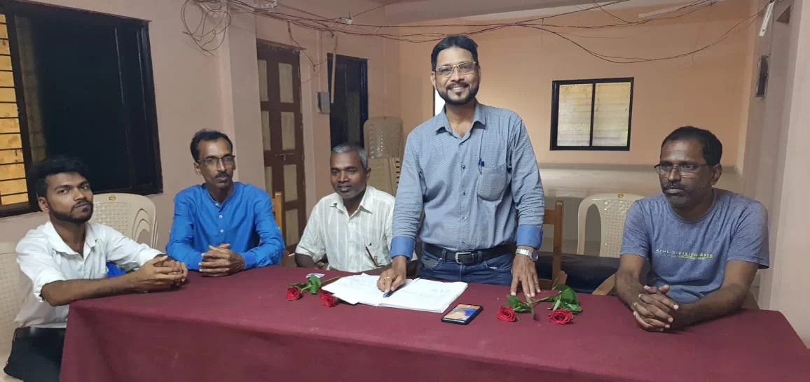 पिक पाहण्यासाठी मोबाईल ॲपचा वापर करा......