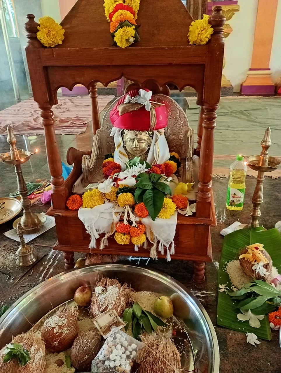 <em>चिंदर रवळनाथ मंदिर येथे आज सात प्रहराचा हरिनाम सप्ताह.</em>