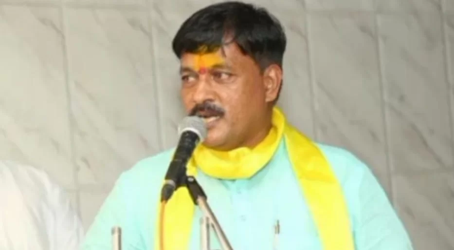 <em>स्वातंत्र्याच्या ७५ वर्षांनंतरही धनगर समाज मागासलेलाच - प्रवीण काकडे.</em>