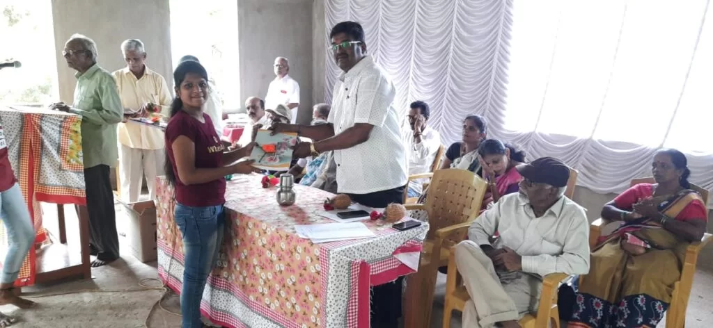 युवा पिढीला जेष्ठांनी दिलेले प्रोत्साहन कौतुकास्पद - सुरेश ठाकूर .