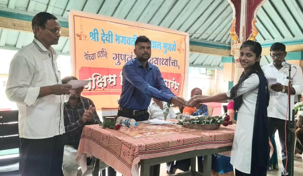 स्वप्नांचा पाठलाग करताना यशात सातत्य ठेवा- दिलीपकुमार महाजन यांचे प्रतिपादन.