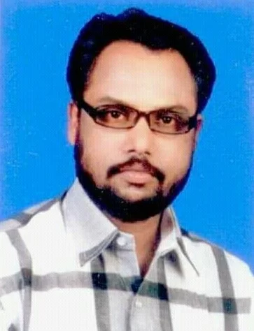 <em>साळशी ग्रामपंचायतीच्या ग्रामसभेत विविध विकास कामांवर चर्चा; सरपंच वैभव साळसकर यांचा सत्कार..!</em>