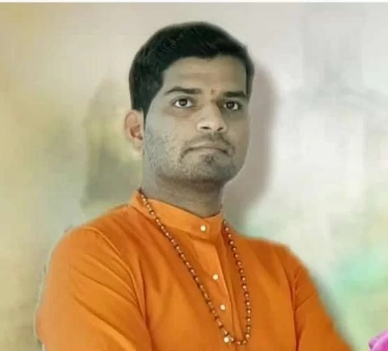 राष्ट्रीय ग्रामीण पेयजल नळपाणी योजनेतील त्रुटी बाबात वासुदेव भोगले यांचे उपोषण.