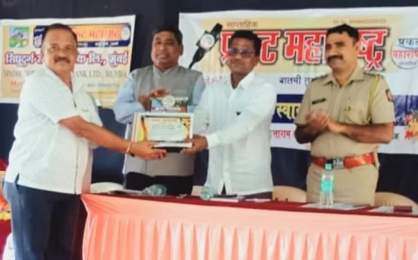 रघुवीर वायंगणकर यांना "महाराष्ट्र रक्षक पुरस्कार" प्रदान..!