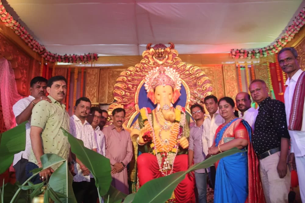 भाजपा जिल्हा अध्यक्ष राजन तेली यांनी घेतले सिंधुदुर्ग राजाचे दर्शन……!