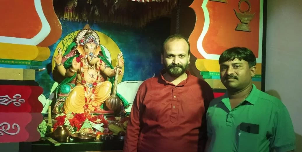 चौके सरपंच श्री. राजा गावडे यांच्या निवासस्थानी श्री सत्यनारायणाची महापूजा संपन्न.