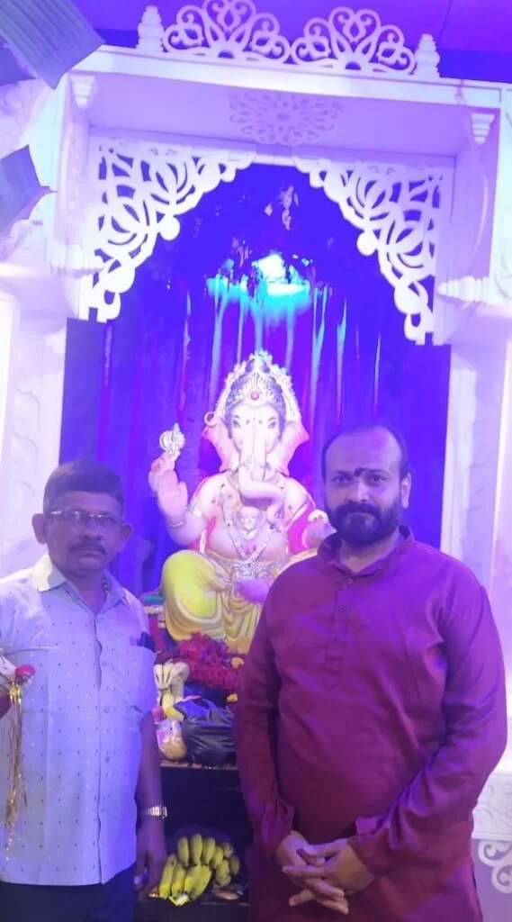 मालवण तालुका पत्रकार संघाचे अध्यक्ष श्री संतोष गावडे यांच्या घरी श्री सत्यनारायणाची महापूजा संपन्न.