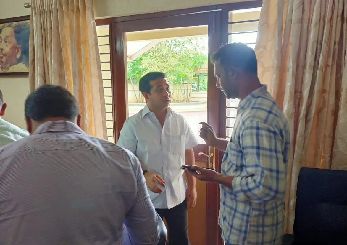 बांदा सरपंच अक्रम खान यांनी रामभक्तांच्या त्याग आंदोलनाकडे वेधले लक्ष…!