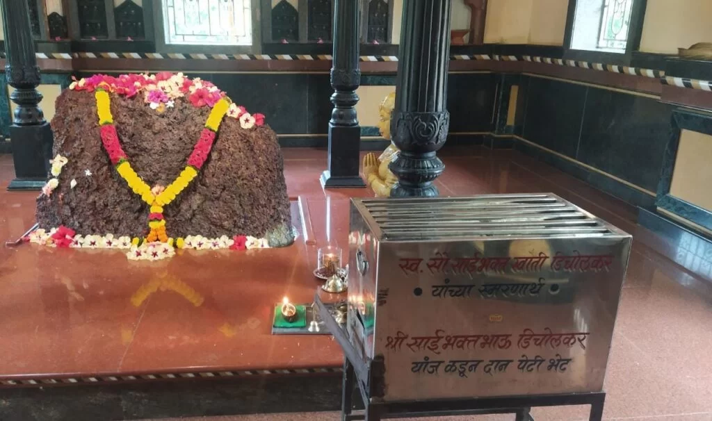 भराडी मंदिरच्या दानपेटीवर चोरट्यांचा डल्ला…!