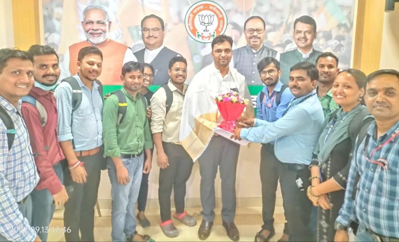 मुंबई म.न.पा. रुग्णालयातील कंत्राटी समाजविकास अधिकार्यांनी मानले भाजपा वैद्यकीय आघाडीचे डाॅ. अमेय देसाई यांचे आभार.