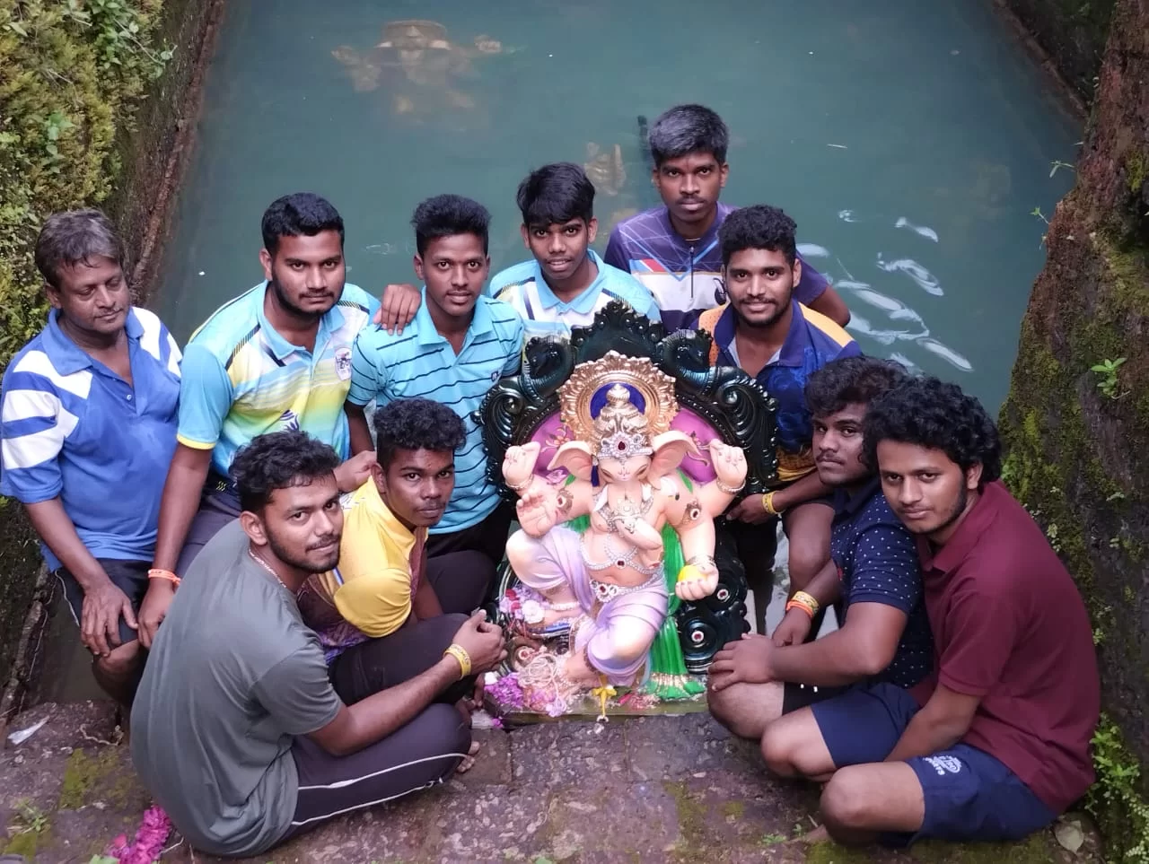 बिळवस येथे २१ दिवसांच्या गणरायांना निरोप..!