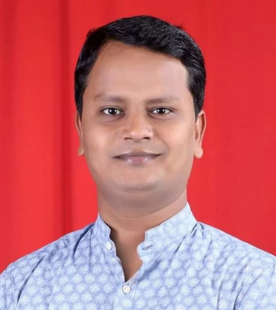 कलमठ सुतारवाडीतील आचरा रस्त्याला गटार बांधणी आवश्यक ; मिलिंद मेस्त्रींची कार्यकारी अभियंता सा. बां. विभागाकडे मागणी.