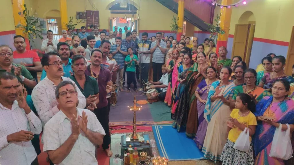 बांद्यात श्री विठ्ठल मंदिर काकड आरतीची सांगता....!