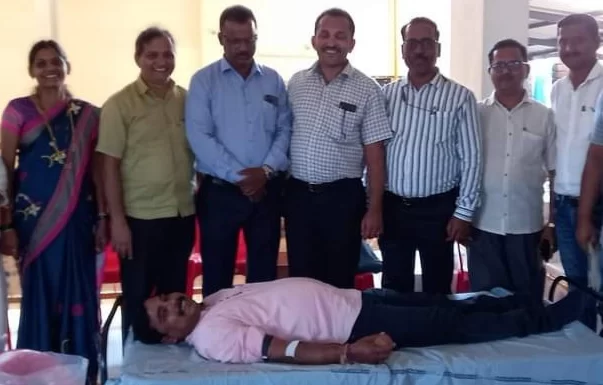 कणकवली शिक्षक समिती शाखेचे रक्तदान शिबिर संपन्न.