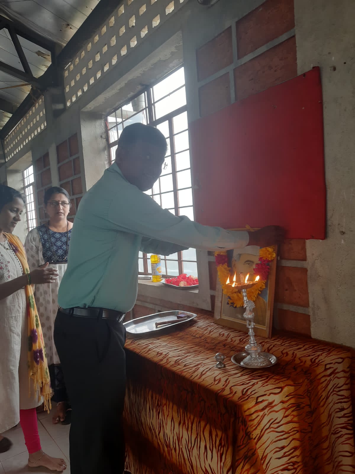 व्हि.एन.नाबर इंग्लिश मिडीयम स्कूल बांदा मध्ये बालदिन उत्साहात संपन्न..!