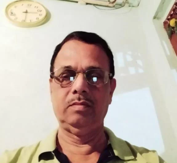 त्रिंबक हायस्कूलचे निवृत्त मुख्याध्यापक चंद्रकांत करंदीकर यांचे निधन.