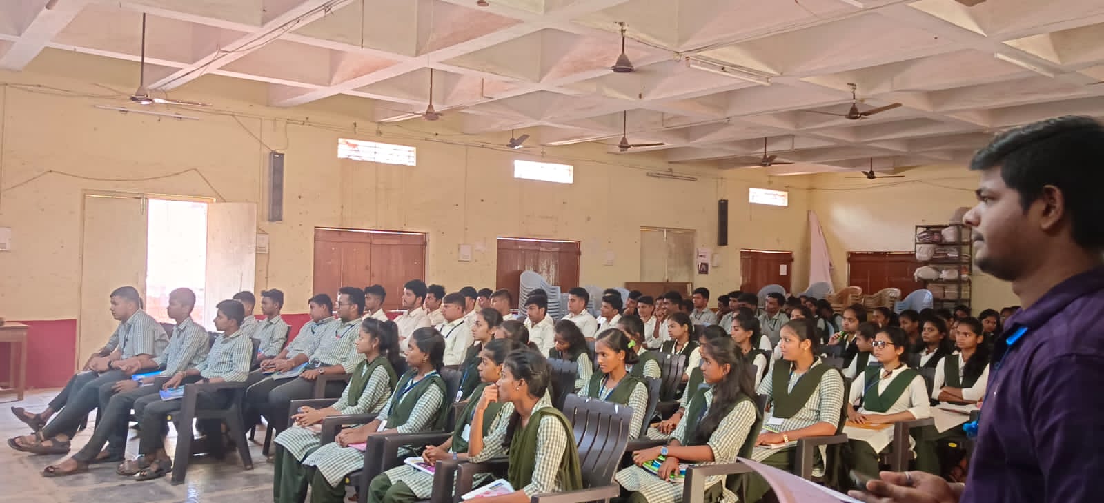 विद्यार्थ्यांच्या महसूल विषयी कामांसाठी दर्पण प्रबोधिनी पाठीशी राहील ; अध्यक्ष आनंद तांबे यांचे प्रतिपादन.