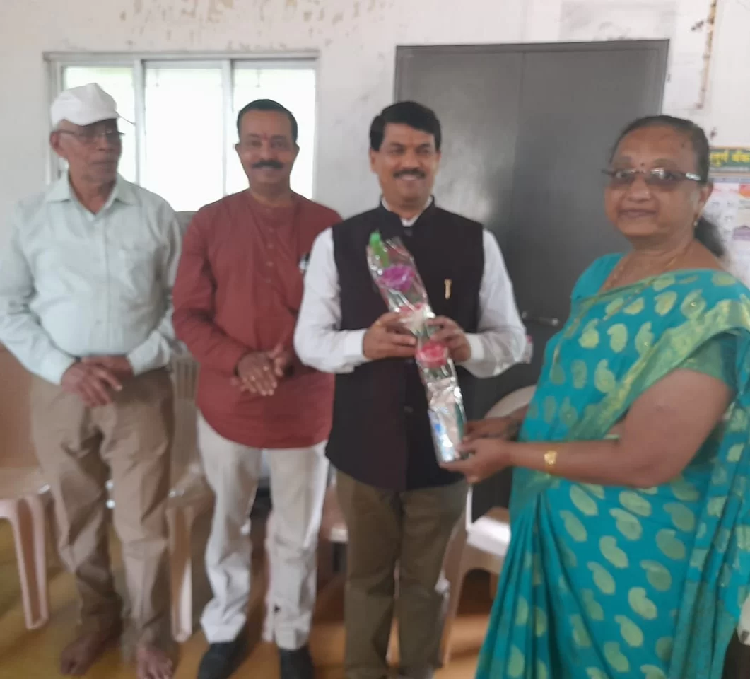 कोकण विभाग शिक्षक मतदार संघाचे उमेदवार ज्ञानेश्वर म्हात्रे यांच्या जिल्ह्यात सदिच्छा भेटी .