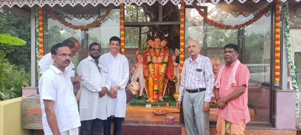 हडपीड स्वामी समर्थ मठ येथे वटवृक्ष देवस्थान श्री दत्त देवालयाचे उद्घाटन..!