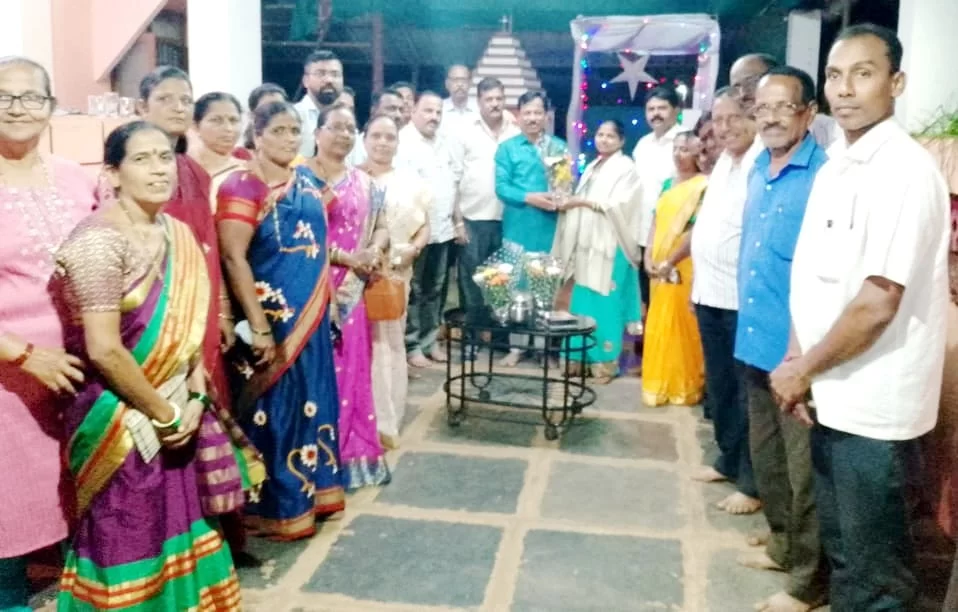 भाजपा जिल्हाध्यक्ष राजन तेली यांच्या हस्ते परबवाडा येथील नवनिर्वाचित सरपंच सदस्य व माजी सदस्य यांचा सत्कार.