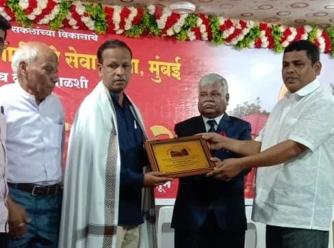 विनोद आईर यांचा मुंबई येथे सत्कार!