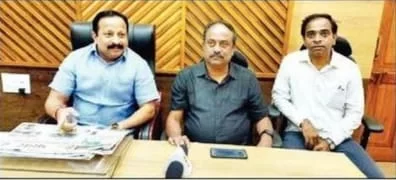 कणकवलीत विद्युत दाहिनीवर मृतदेह दहनाला सुरुवात ;८० टक्के लाकडाची बचत होणार असल्याची नगराध्यक्ष समिर नलावडे, उपनगराध्यक्ष बंडू हर्णे यांची माहिती.
