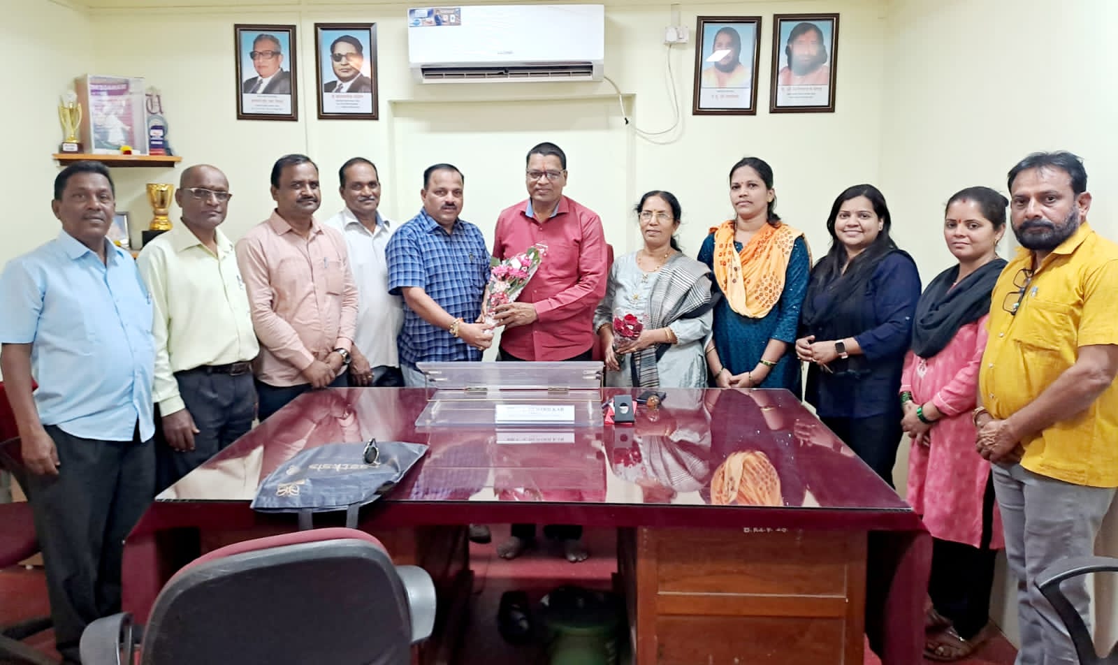 वेंगुर्ले भाजपाच्या वतीने बॅरिस्टर बाळासाहेब खर्डेकर महाविद्यालयाचे अभिनंदन व सत्कार.