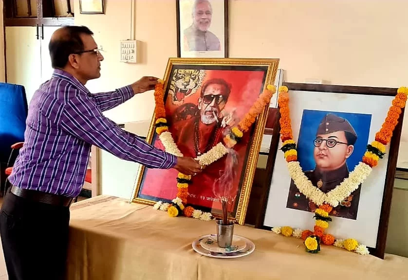 मालवण नगरपरीषदेत हिंदूह्रदयसम्राट बाळासाहेब ठाकरे आणि नेताजी सुभाषचंद्र बोस यांच्या स्मृतीला अभिवादन.