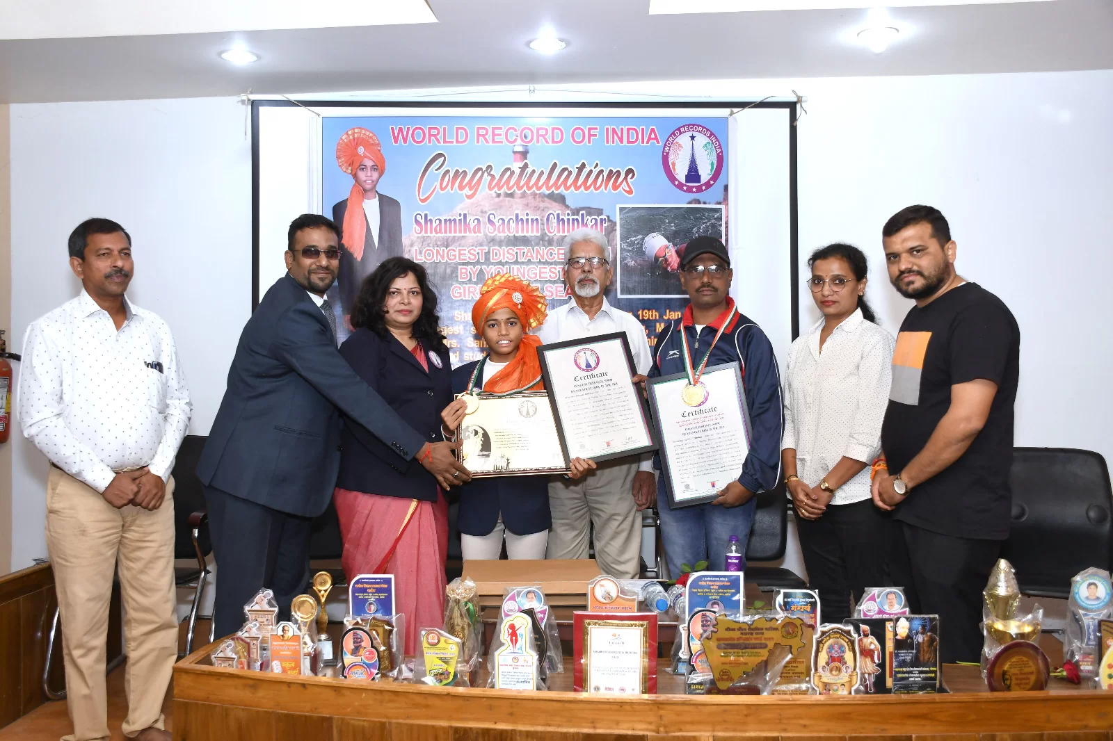 कुडाळची विक्रम विरांगना कु. शमिका चिपकर हिचा वर्ल्ड रेकॉर्डस इंडियाकडून सन्मान.