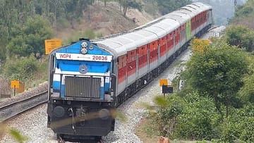 Holi 2023 स्पेशल ब्रेकिंग न्यूज कोकणवासीयांसाठी 12 स्पेशल ट्रेन, ऑनलाईन तिकीट बुकिंग सुरु