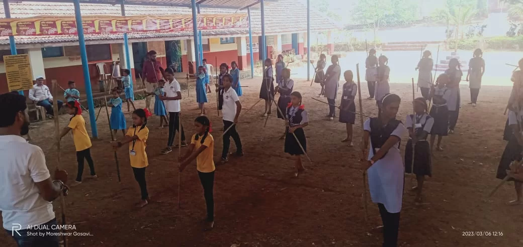 ज्ञानदीप माध्यमिक विद्यालय वायंगणी येथे लाठीकाठी प्राथमिक प्रशिक्षण शिबीर संपन्न...!