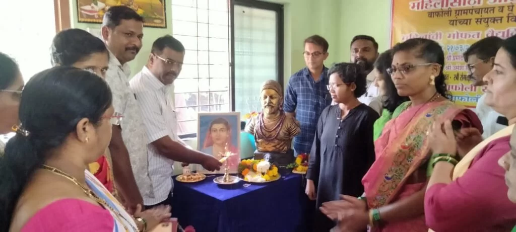 वाफोली ग्रामपंचायत व घे भरारी ग्रामसंघ यांच्या संयुक्त विद्यमाने आयोजित आरोग्य शिबिराला भरघोस प्रतिसाद.