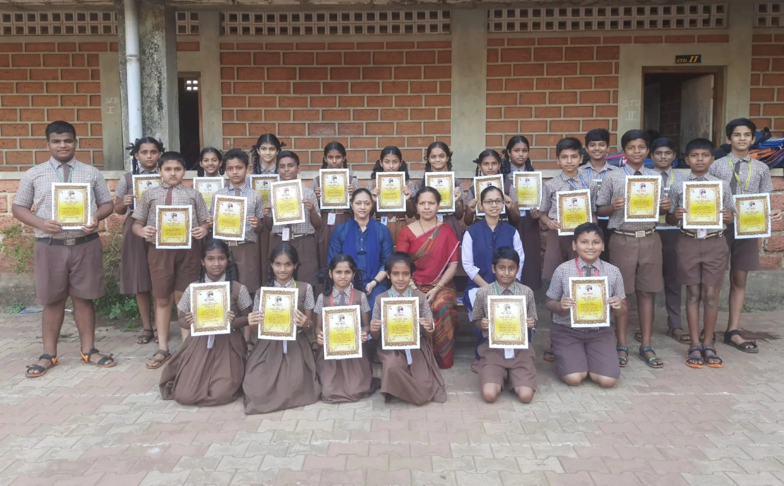 शिवसंस्कार स्पर्धेत व्ही.एन.नाबर इंग्लिश मिडिमय स्कूल बांदा चे यश.