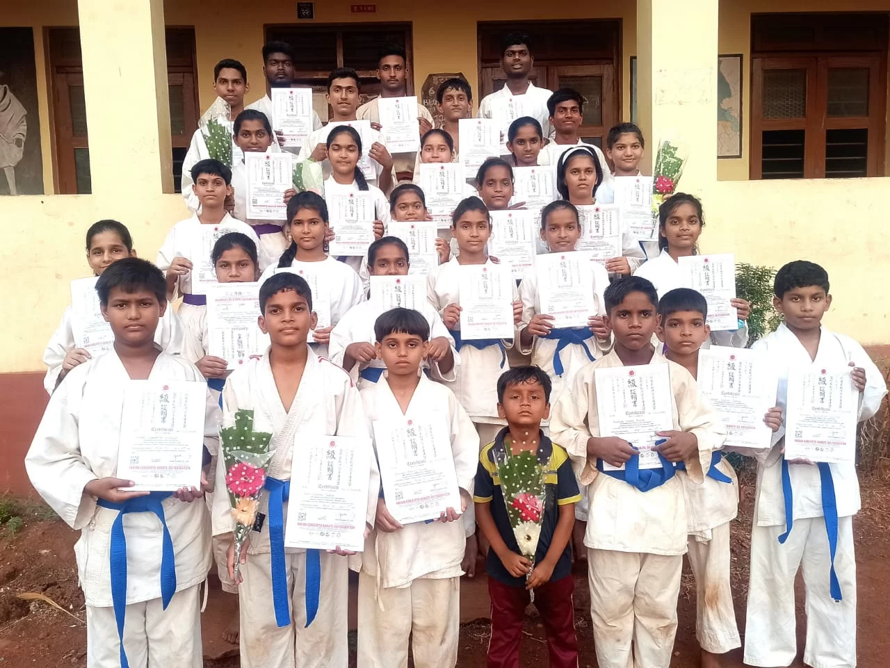कासार्डे विद्यालयातील तब्बल २९ कराटे खेळाडूंचे बेल्ट परीक्षेत लक्षणीय यश : तीन खेळाडू ब्लॅक बेल्ट परीक्षेसाठी पात्रसंतोष