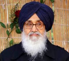 पंजाबचे माजी मुख्यमंत्री व ज्येष्ठ नेते प्रकाशसिंग बद्दल यांचे मोहालीत निधन.