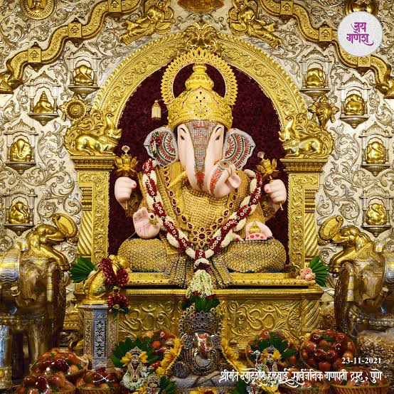 श्रीमंत दगडूशेठ हलवाई गणपती मंदिराला ‘क’ वर्ग पर्यटनस्थळाचा दर्जा ; पालकमंत्री चंद्रकांत पाटील यांच्या अध्यक्षतेखाली झालेल्या जिल्हा नियोजन समितीच्या बैठकितील निर्णय.