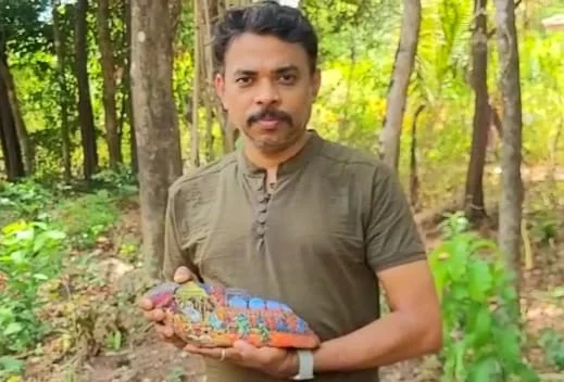 छोट्या दगडावर साकारला "शिवराज्याभिषेक" सोहळा!