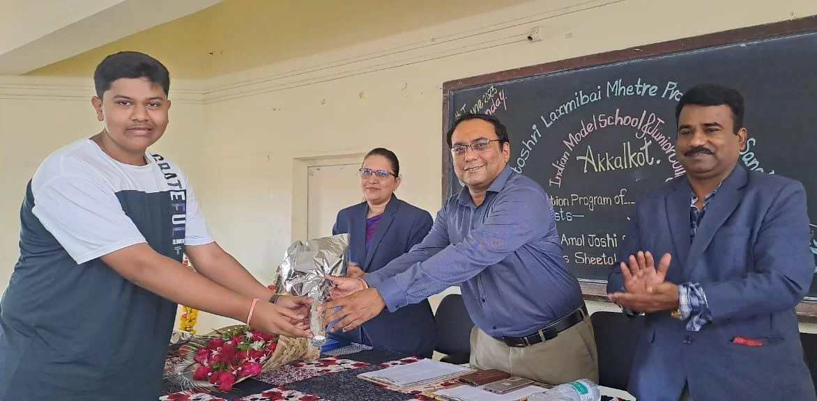 आय.एम.एस.ही एक मोठी दृष्टी असलेले शिक्षण संकुल : इंडियन मॉडेल स्कूलचे संस्थापक सचिव डॉ.अमोल जोशी.