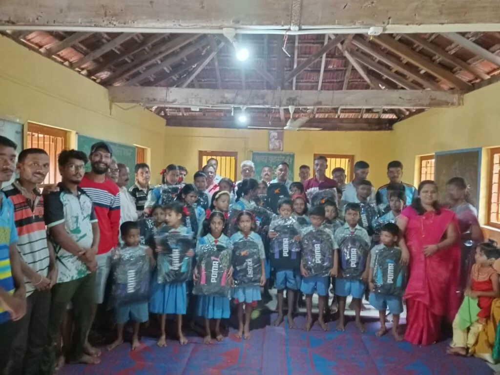 पळसंब मधील जिल्हा परिषद शाळा क्र.१ च्या विद्यार्थ्यांना मदतीचा हात..!