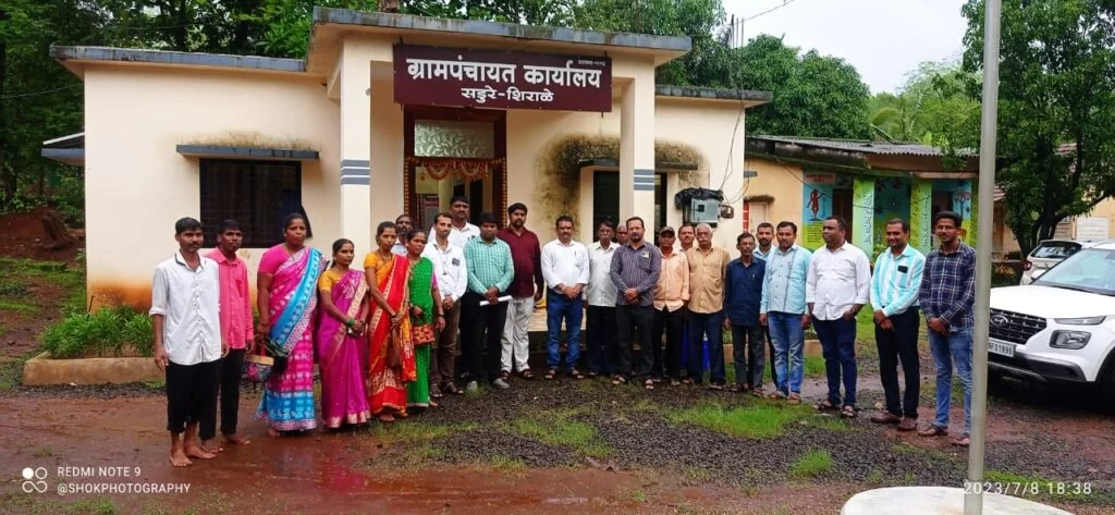 राज्यस्तरीय स्वच्छता सर्वेक्षण समितीने केले ग्रामपंचायत सडुरे शिराळेचे परीक्षण ; स्वागत कार्यक्रमात ग्रा. पं. सदस्य नवलराज काळे यांच्या एकपात्री प्रहसनातून सामाजिक संदेश .