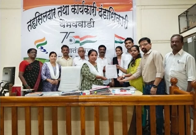 वैभववाडीत लवकरच बेकायदेशीर स्टॉल, खोके हटाव मोहीम : तहसीलदार दिप्ती देसाई.