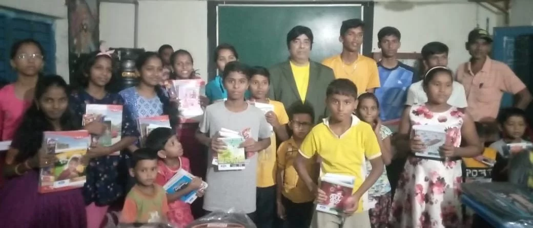 मसुरे मागवणे वाडितील २० मुलांना डॉ. अपर्णा नांदेडकर फाउंडेशनने घेतले दत्तक ; १२ वी पर्यंतच्या शैक्षणिक खर्चाचा भार उचलणार.