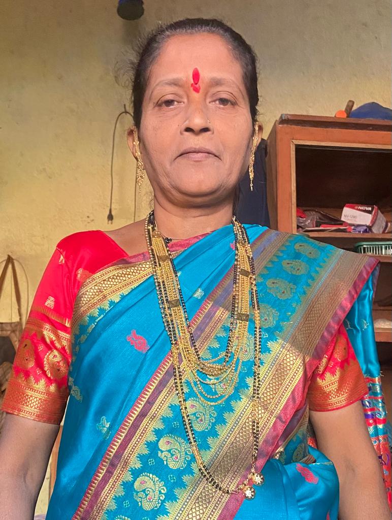 समिता मोंडकर यांचे निधन.