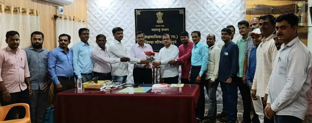 त्या पदवीधर शिक्षकांना मिळणार एस- १४ वेतनश्रेणीचा लाभ ; शिक्षक भारतीच्या सातत्यपूर्ण प्रयत्नांना मिळाले यश.