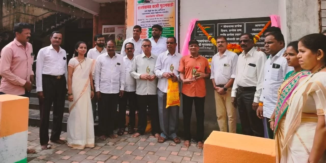वरची गुरामवाडी ग्रामपंचायतीच्या वतीने स्वातंत्र्य सैनिक व माजी सैनिकांचा सत्कार.