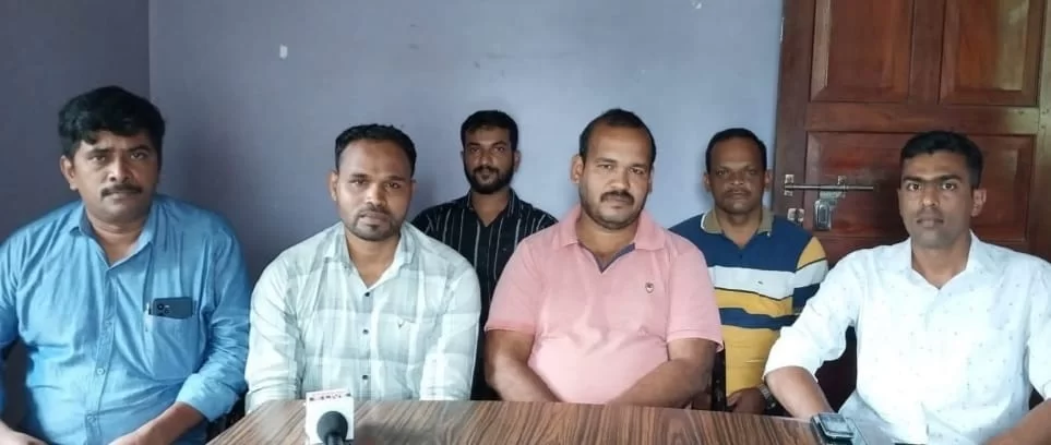 एमआयडीसी कार्यान्वित करण्यातील दिरंगाईच्या निषेधार्थ २० ऑगस्ट रोजी आडाळी ते बांदा लक्षवेधी लाँग मार्च. 
